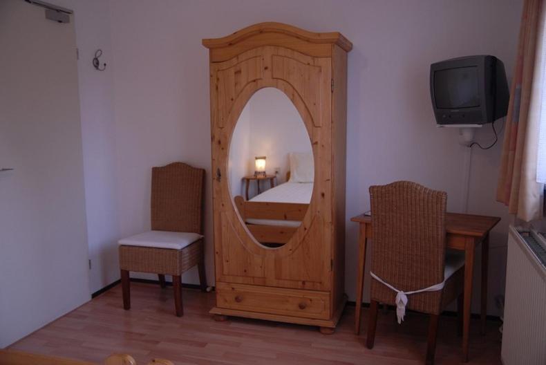 Hotel 'T Vlinderhofke Sint Geertruid Δωμάτιο φωτογραφία